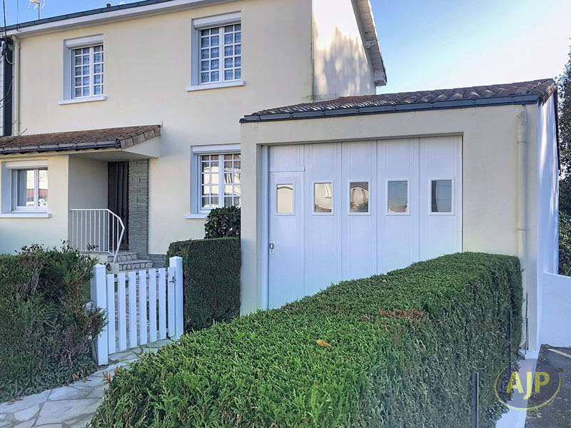 Maison - 87 m² - 5 pièces