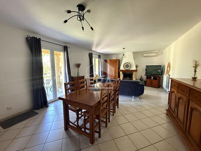 Maison - 104 m² - 5 pièces