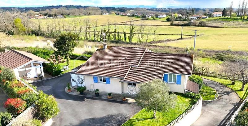 Maison de village - 152 m² - 8 pièces