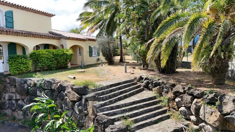 Demeure - 213 m² - 7 pièces