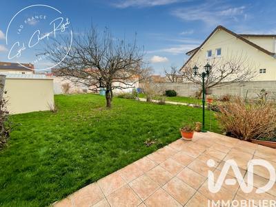 Maison - 74 m² - 4 pièces