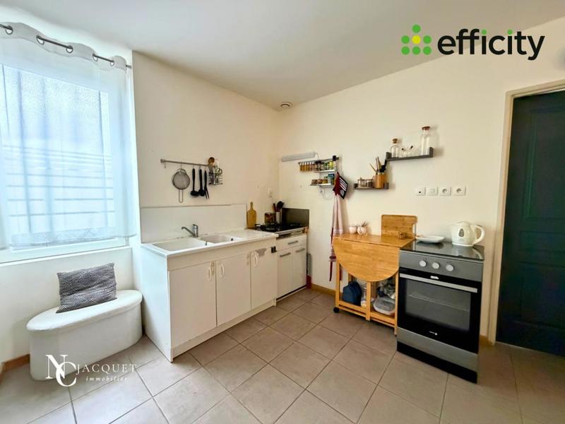 Maison - 95 m² - 5 pièces