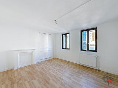 Maison - 91 m² - 4 pièces