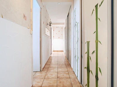 Appartement - 93 m² - 6 pièces