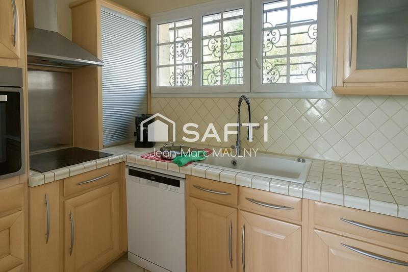 Maison - 190 m² - 8 pièces