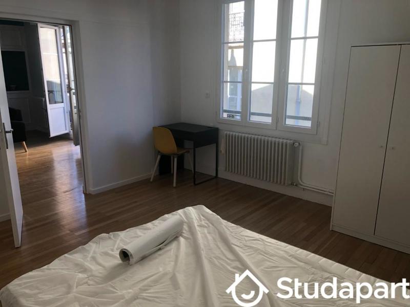 Chambre - 10 m² - 1 pièce