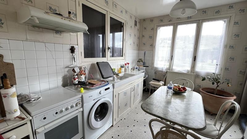 Maison - 87 m² - 6 pièces