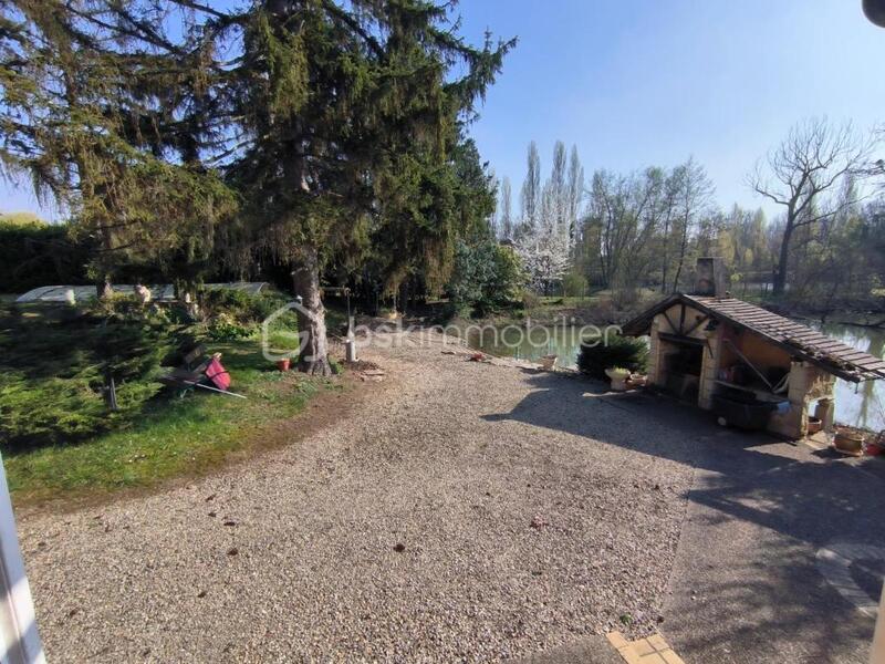 Propriété - 75 m² - 3 pièces