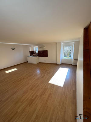 Appartement - 180 m² - 9 pièces