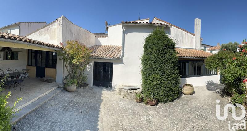 Maison - 195 m² - 8 pièces