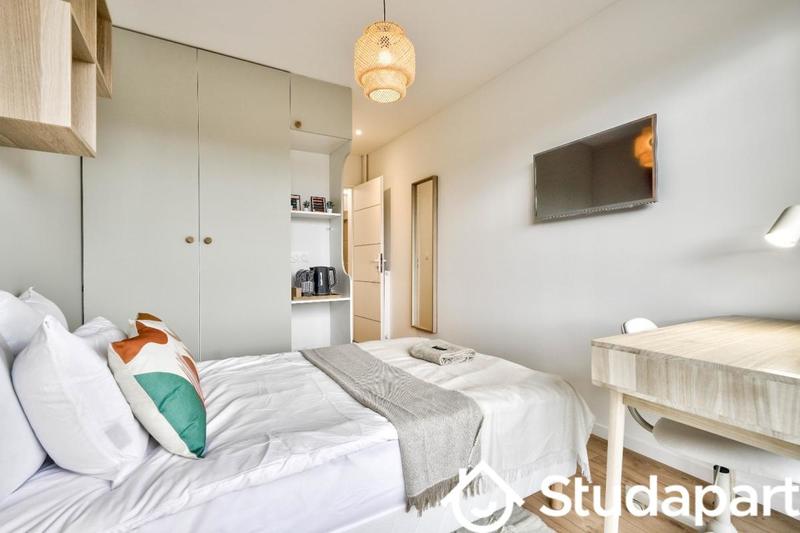 Chambre - 10 m² - 1 pièce