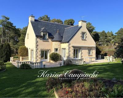 Maison - 283 m² - 6 pièces