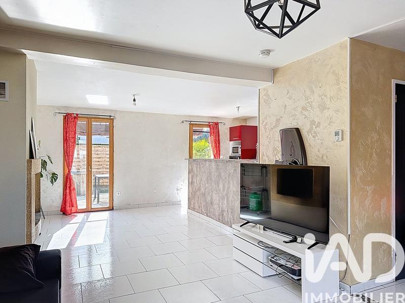 Maison - 104 m² - 5 pièces