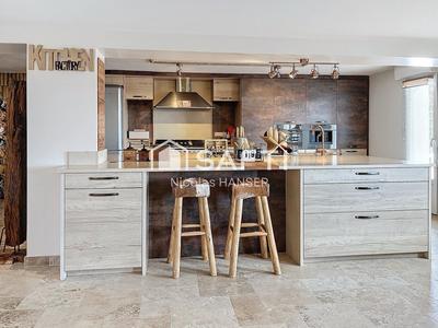 Maison - 717 m² - 21 pièces