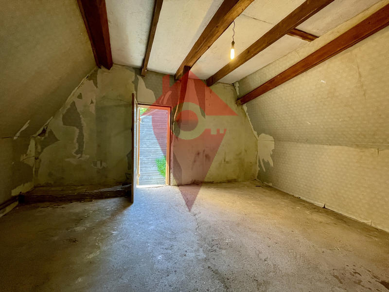 Maison - 180 m² - 13 pièces