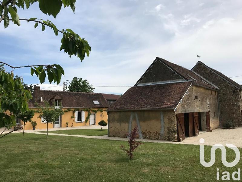 Maison - 151 m² - 8 pièces