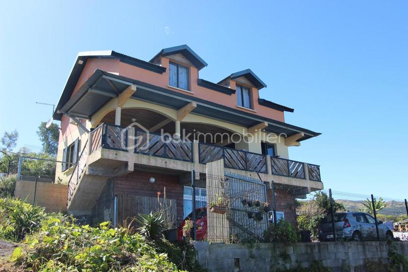 Maison - 170 m² - 8 pièces