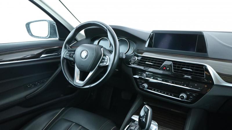 Bmw Série 5 Touring 520i Luxury Bva8 184 ch