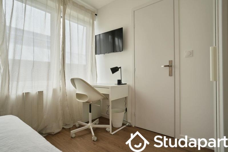 Chambre - 12 m² - 1 pièce