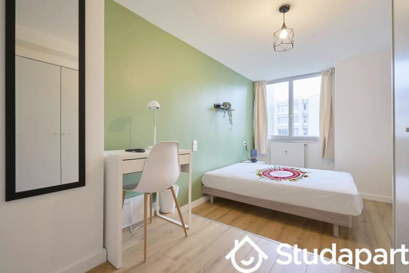 Chambre - 9 m² - 1 pièce