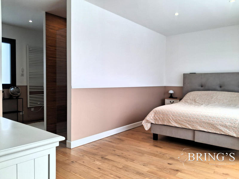 Maison - 170 m² - 6 pièces