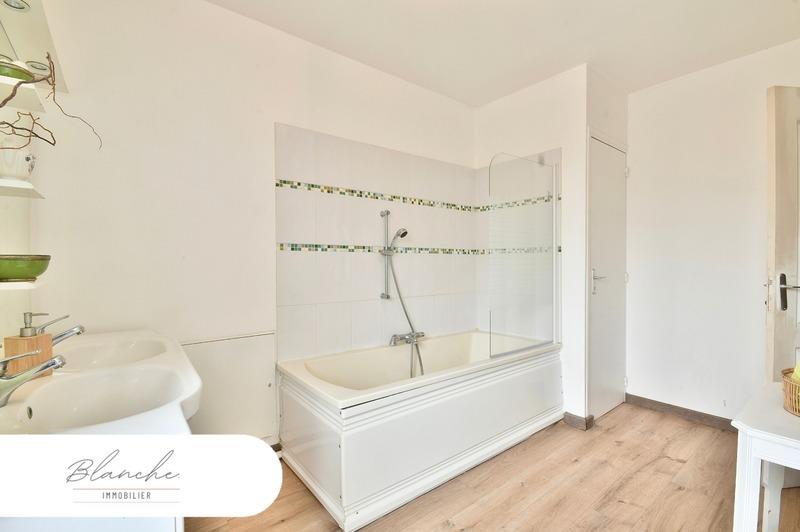 Maison de ville - 104 m² - 4 pièces