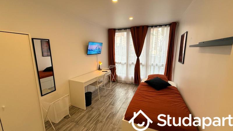 Chambre - 11 m² - 1 pièce