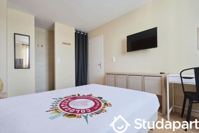 Chambre - 12 m² - 1 pièce