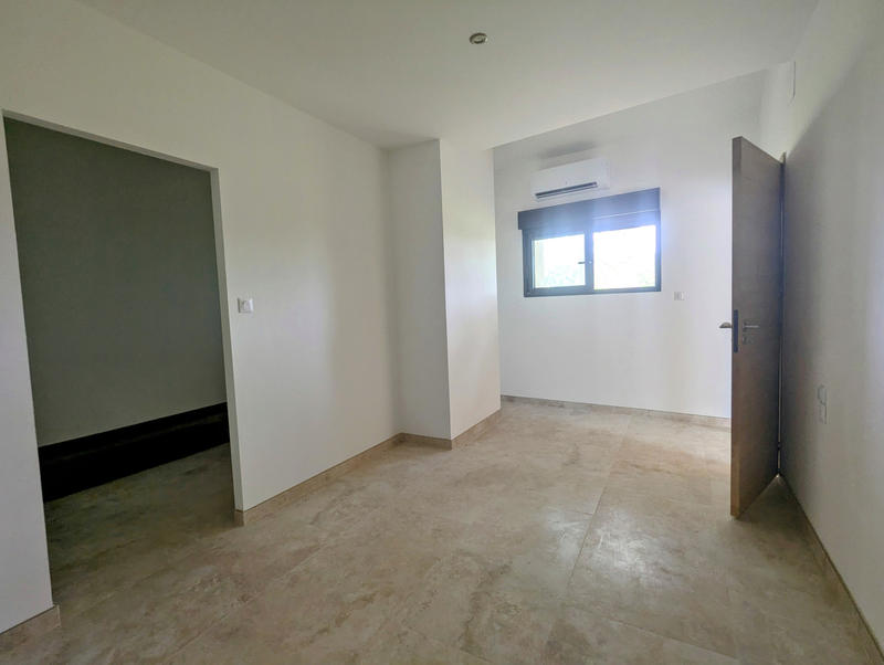 Maison - 217 m² - 6 pièces