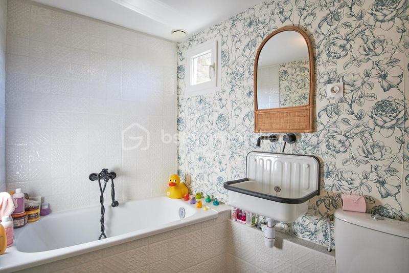 Maison en pierre - 120 m² - 6 pièces