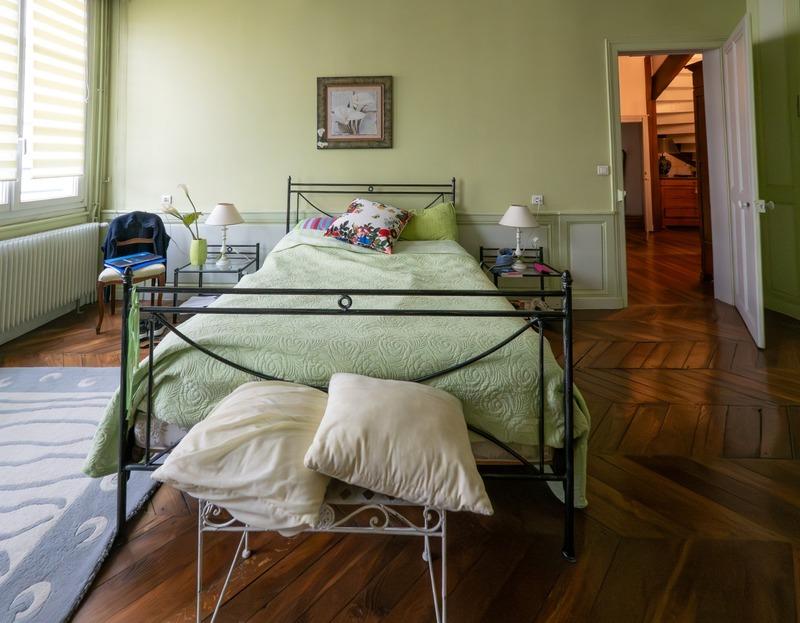 Demeure - 355 m² - 14 pièces