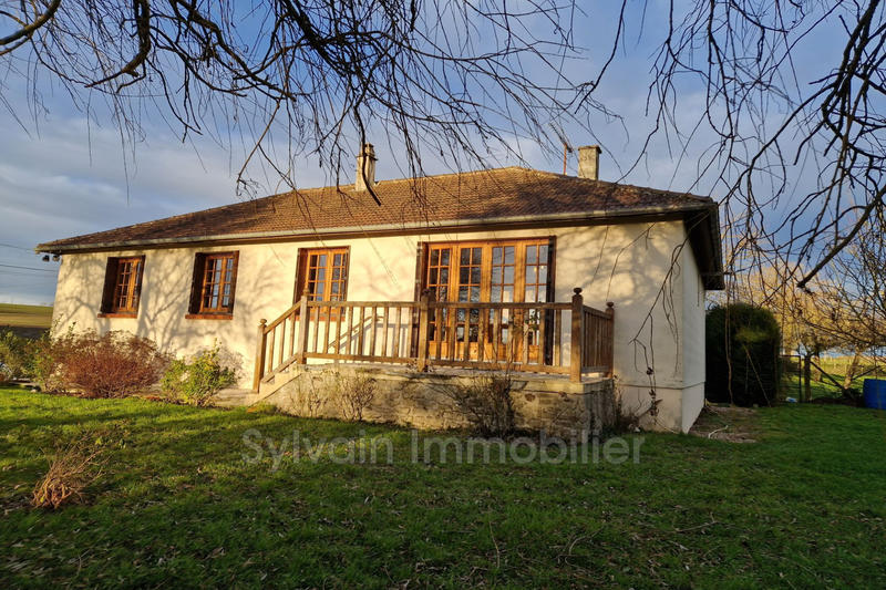 Maison - 90 m² - 5 pièces