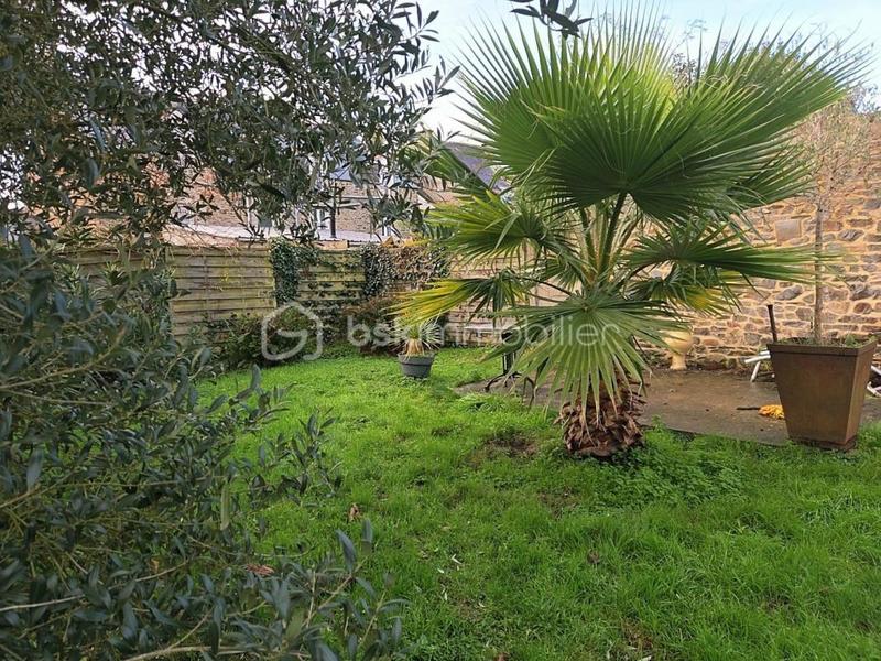 Maison - 266 m² - 10 pièces