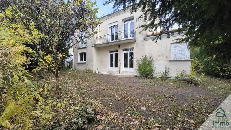 Maison - 229 m² - 10 pièces