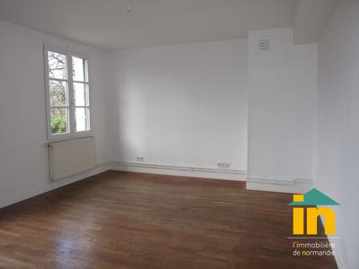 Maison - 77 m² - 4 pièces