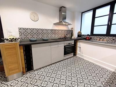 Maison de ville - 147 m² - 6 pièces