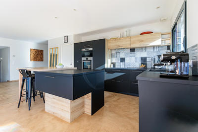 Maison - 166 m² - 6 pièces