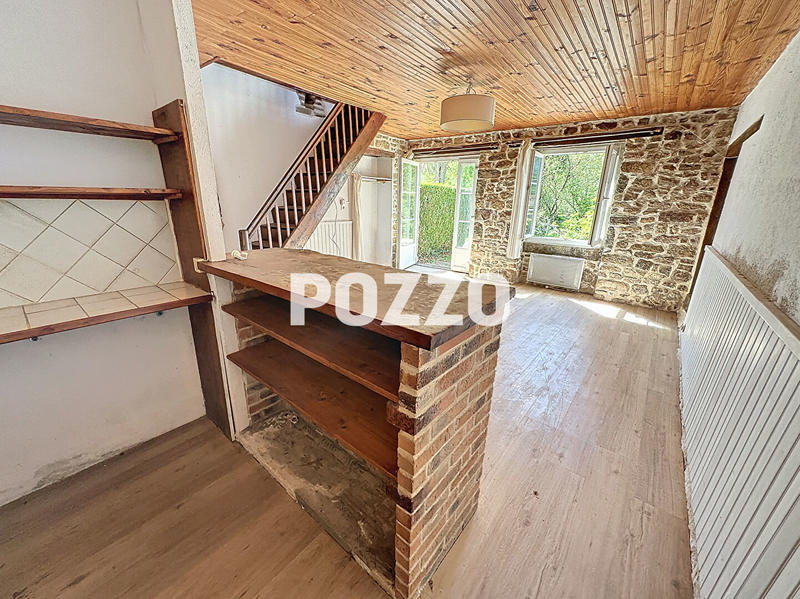 Maison - 330 m² - 16 pièces