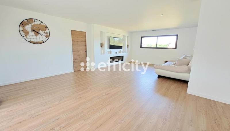 Maison - 150 m² - 5 pièces