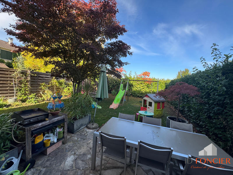 Maison - 97 m² - 5 pièces