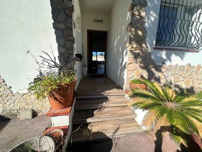 Villa - 215 m² - 6 pièces