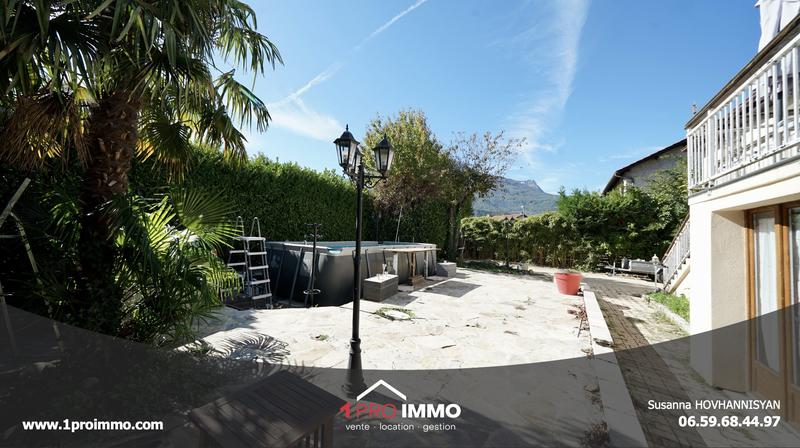 Maison - 184 m² - 7 pièces