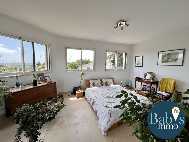 Maison contemporaine - 225 m² - 7 pièces