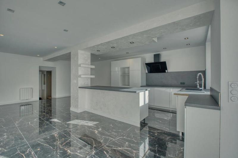 Maison - 185 m² - 7 pièces