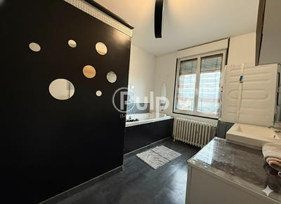Maison - 158 m² - 7 pièces