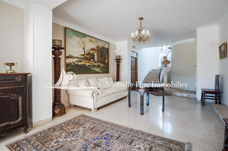 Demeure - 262 m² - 8 pièces