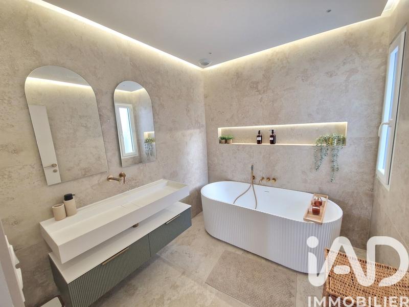 Maison - 153 m² - 7 pièces
