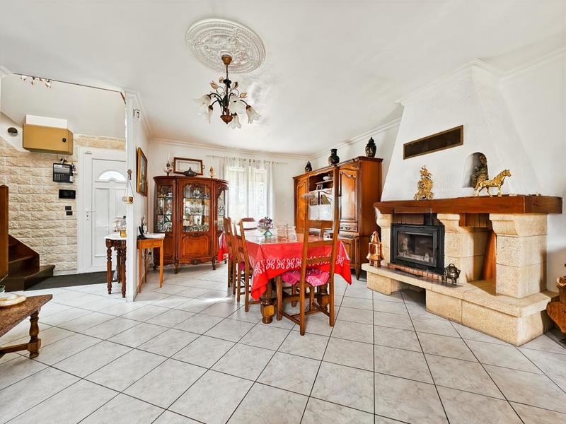 Maison - 112 m² - 6 pièces