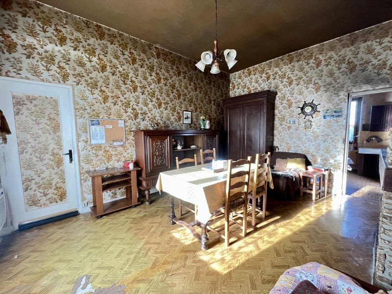 Maison - 90 m² - 4 pièces