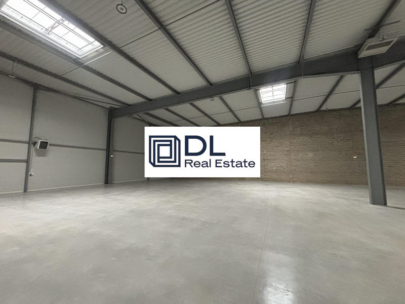 Entrepôt - 1 000 m²